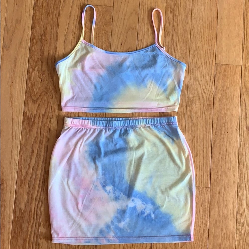 SHEIN Tie Dye Crop Top and Skirt Set Size Medium